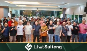 Kapolda Sulteng Irjen Pol Endi Sutendi menggelar pertemuan bersama insan pers di salah satu restoran di Kota Palu, Jumat (23/1/2026) malam. Foto:istimewa