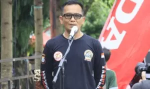 Kaops Madago Raya saat membuka kejuaran balap motor Kapolda Sulteng seri 2 di Poso. (Foto: Satgas Madago Raya) WhatsApp Image 2024 07 07 At 09.00.01