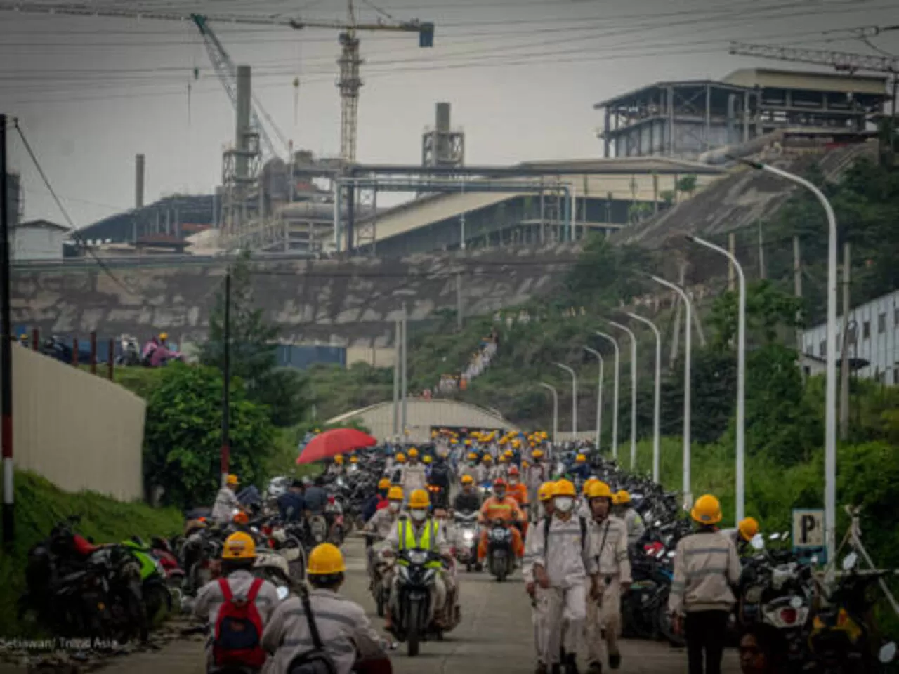 Buruh IMIP TRN00521 Scaled Uai 516x387 1