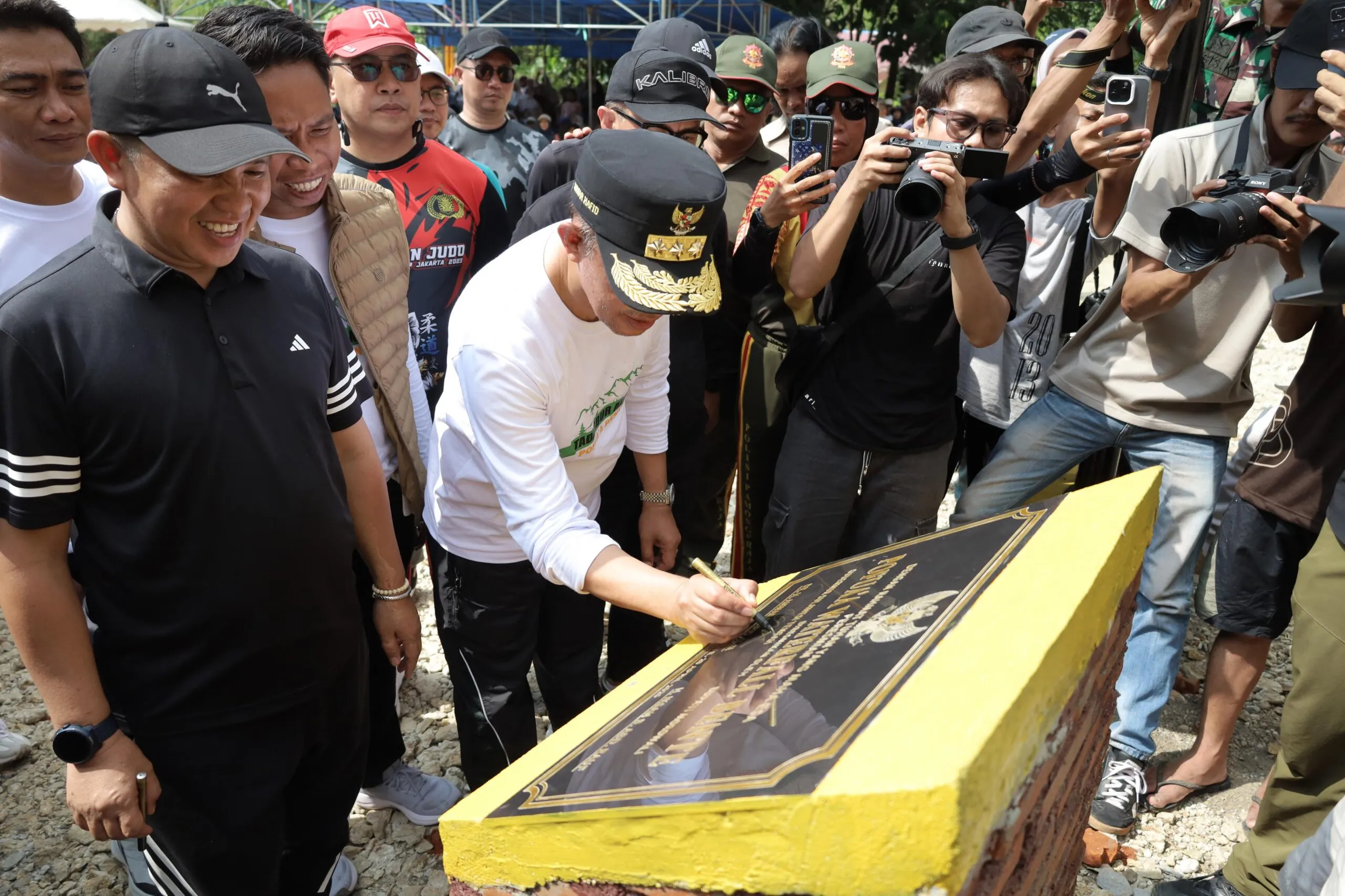 IMG-20250420-WA0030 Gubernur Sulteng Anwar Hafid